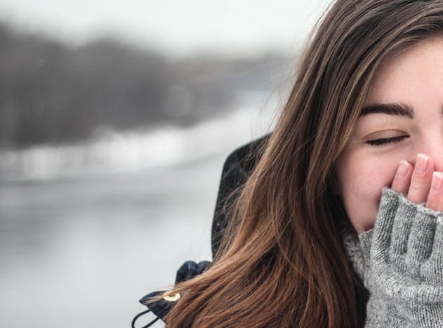 Скільки часу людина, яка хворіє на вірусну інфекцію, може заразити інших